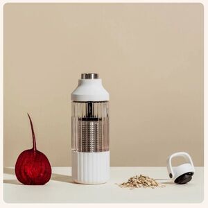 Beast Health Blender Glass Hydration System Water Bottle White with Infuser